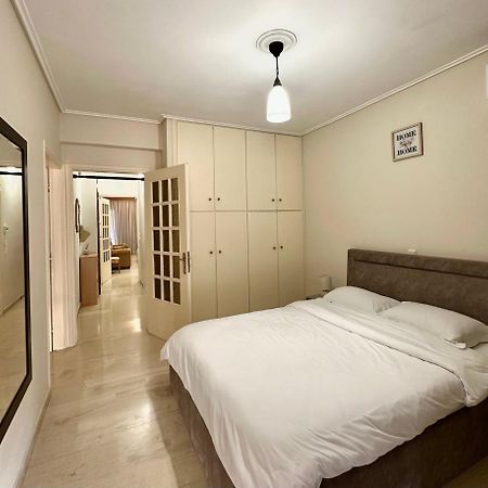 Mamour Apartment In Athens Atenas Exterior foto