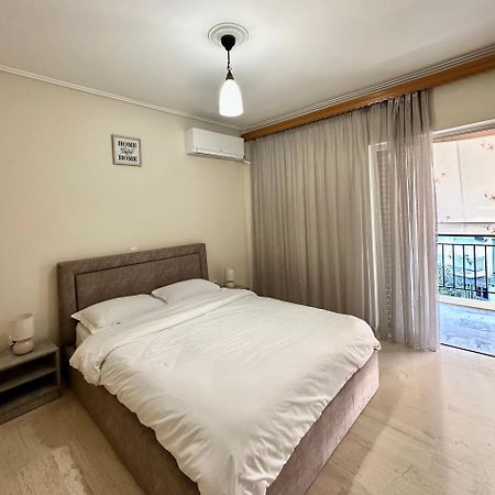 Mamour Apartment In Athens Atenas Exterior foto